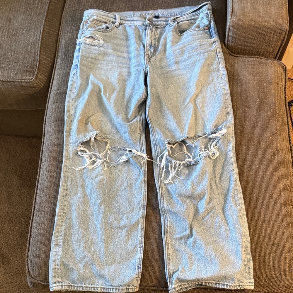 AE strigid jeans